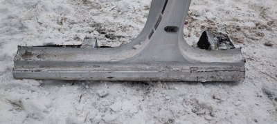 Порог с центральной стойкой