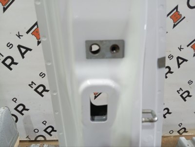 Порог с центральной стойкой