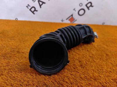 Патрубок воздушного фильтра