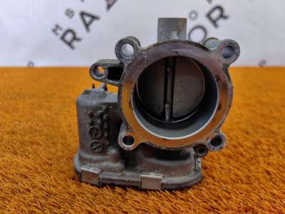 Дроссельная заслонка