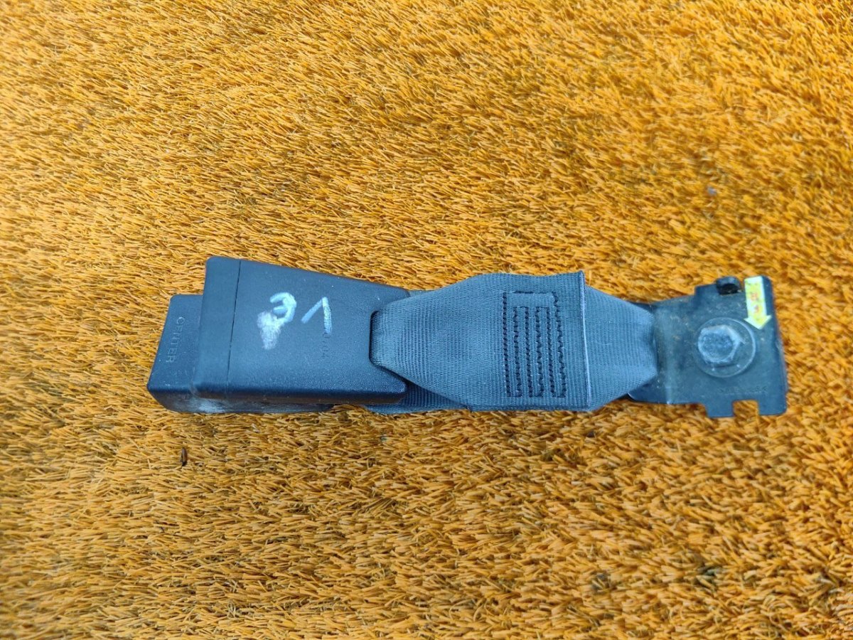 89830-H5000, 89830H5000 Ответная часть ремня безопасности задняя левая Hyundai Solaris 2017 фото 1