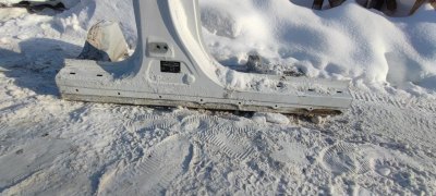 Порог с центральной стойкой