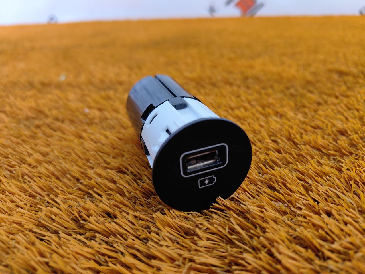 Разъем USB