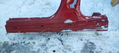 Порог с центральной стойкой