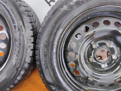 Колесо Hyundai Creta R16 5x114.3, Kumho 205/65 R16, зимнее, липучка