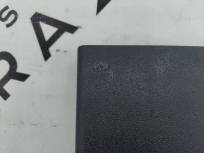 Обшивка центральной стойки