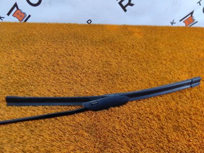 поводок стеклоочистителя