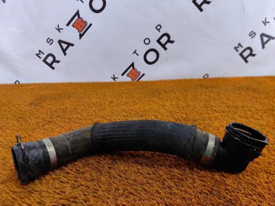 Патрубок системы охлаждения