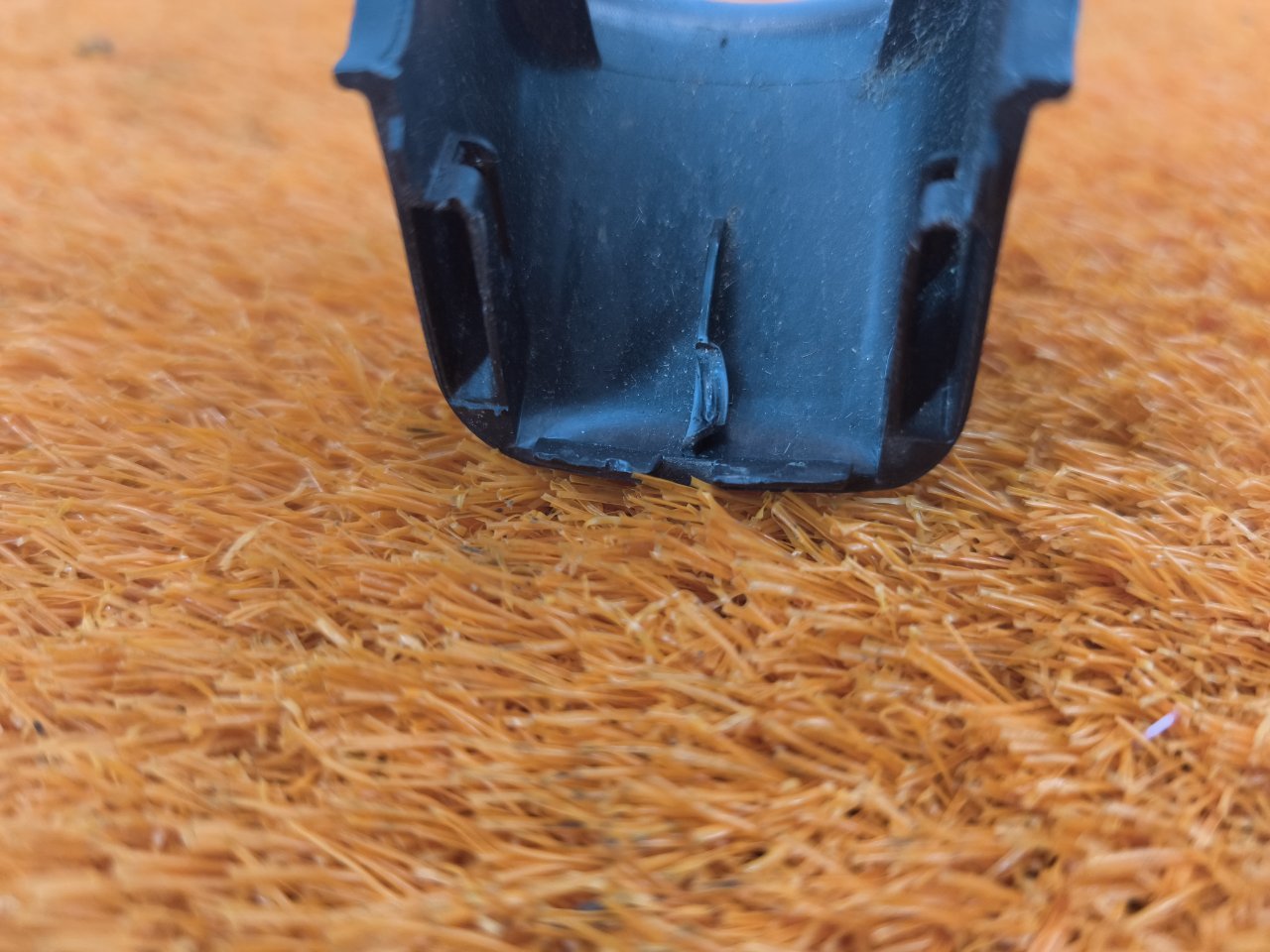 Заглушка полозьев сиденья