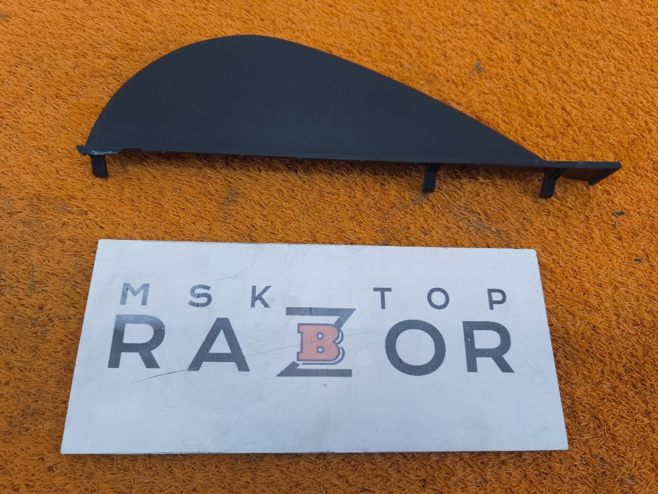 Накладка на торпедо