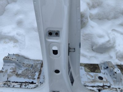 Порог с центральной стойкой