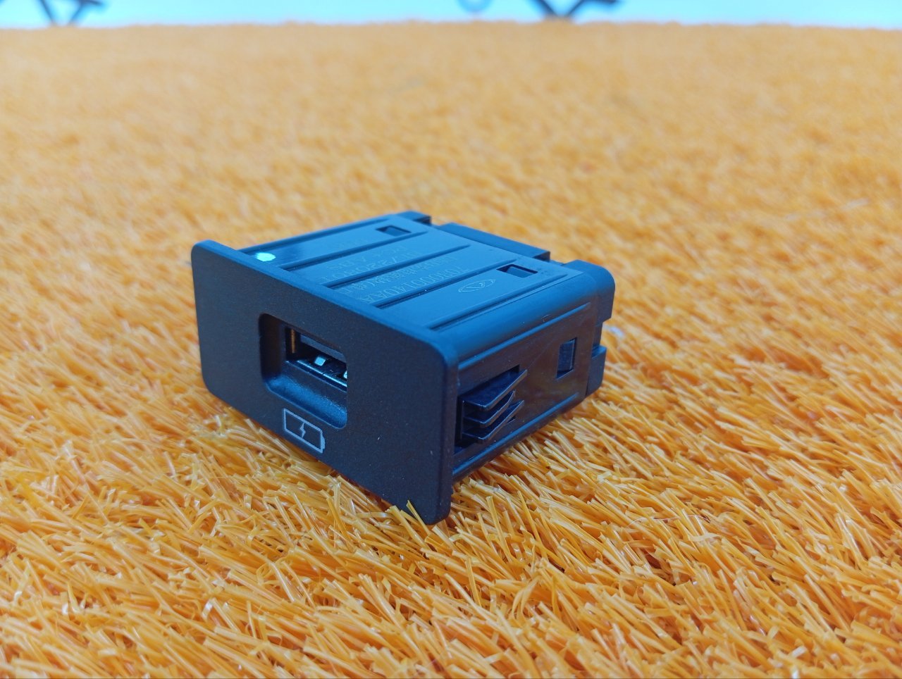 Разъем USB