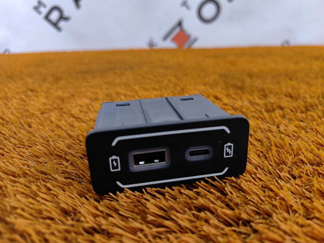 Разъем USB