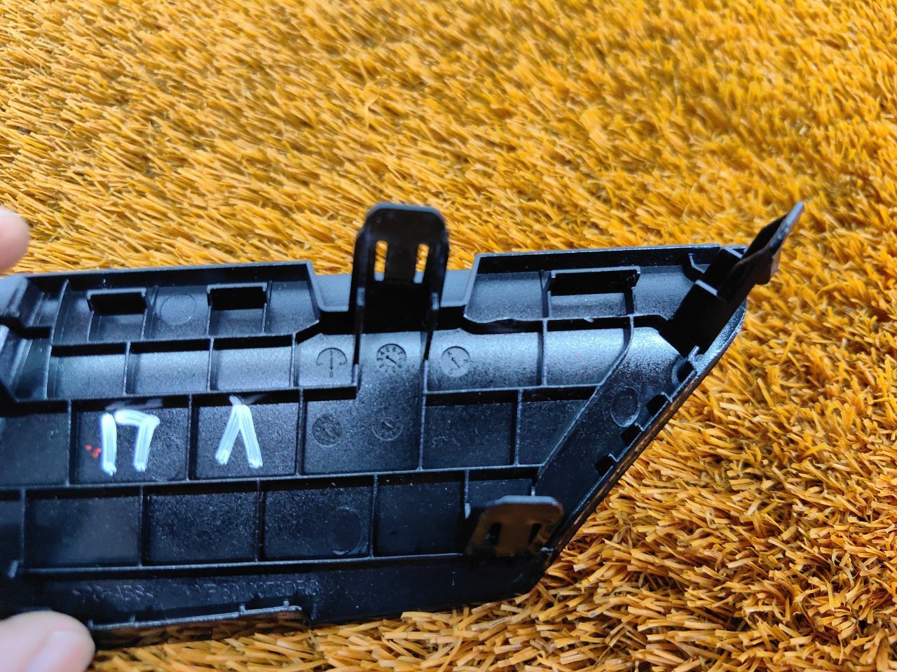 Накладка на торпедо