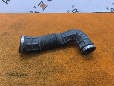 Патрубок воздушного фильтра
