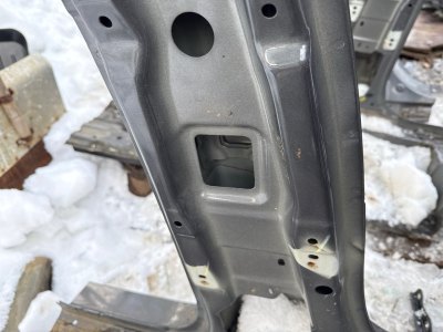 Порог с центральной стойкой