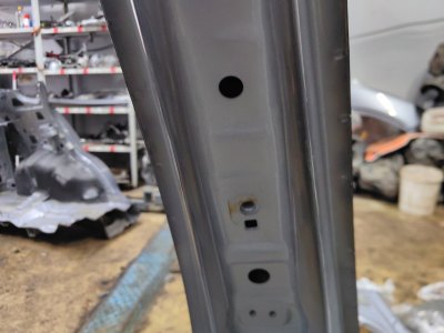 Порог с центральной стойкой