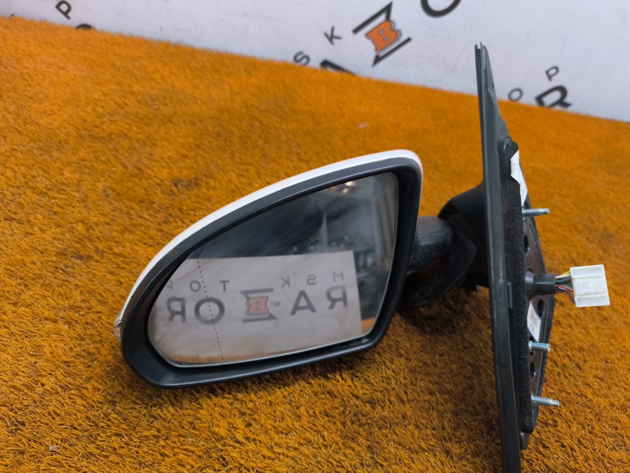 Зеркало боковое