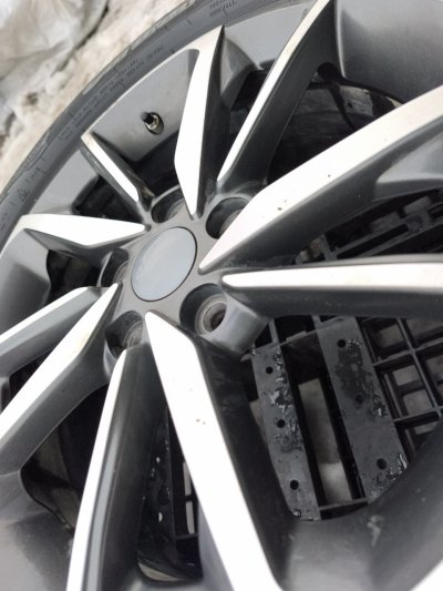 Колесо Geely Coolray R16 5x114.3, Cordiant 215/60 R16, зимнее, липучка