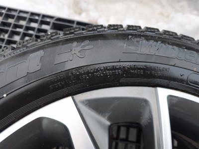 Колесо Geely Coolray R16 5x114.3, Cordiant 215/60 R16, зимнее, липучка