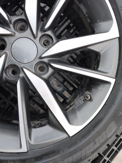 Колесо Geely Coolray R16 5x114.3, Cordiant 215/60 R16, зимнее, липучка