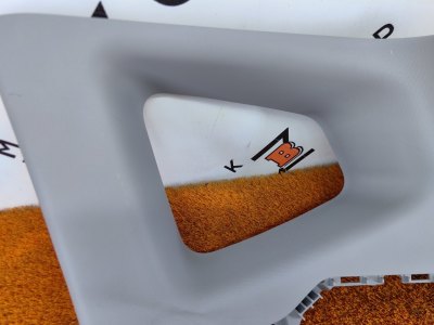 Накладка на стойку кузова