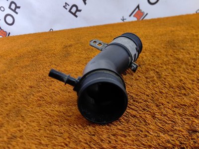 Патрубок воздушного фильтра
