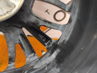 Колесо Restyle НЕ ОРИГИНАЛ R17 5x114.3, Yokohama 215/45 R17, зимнее, липучка