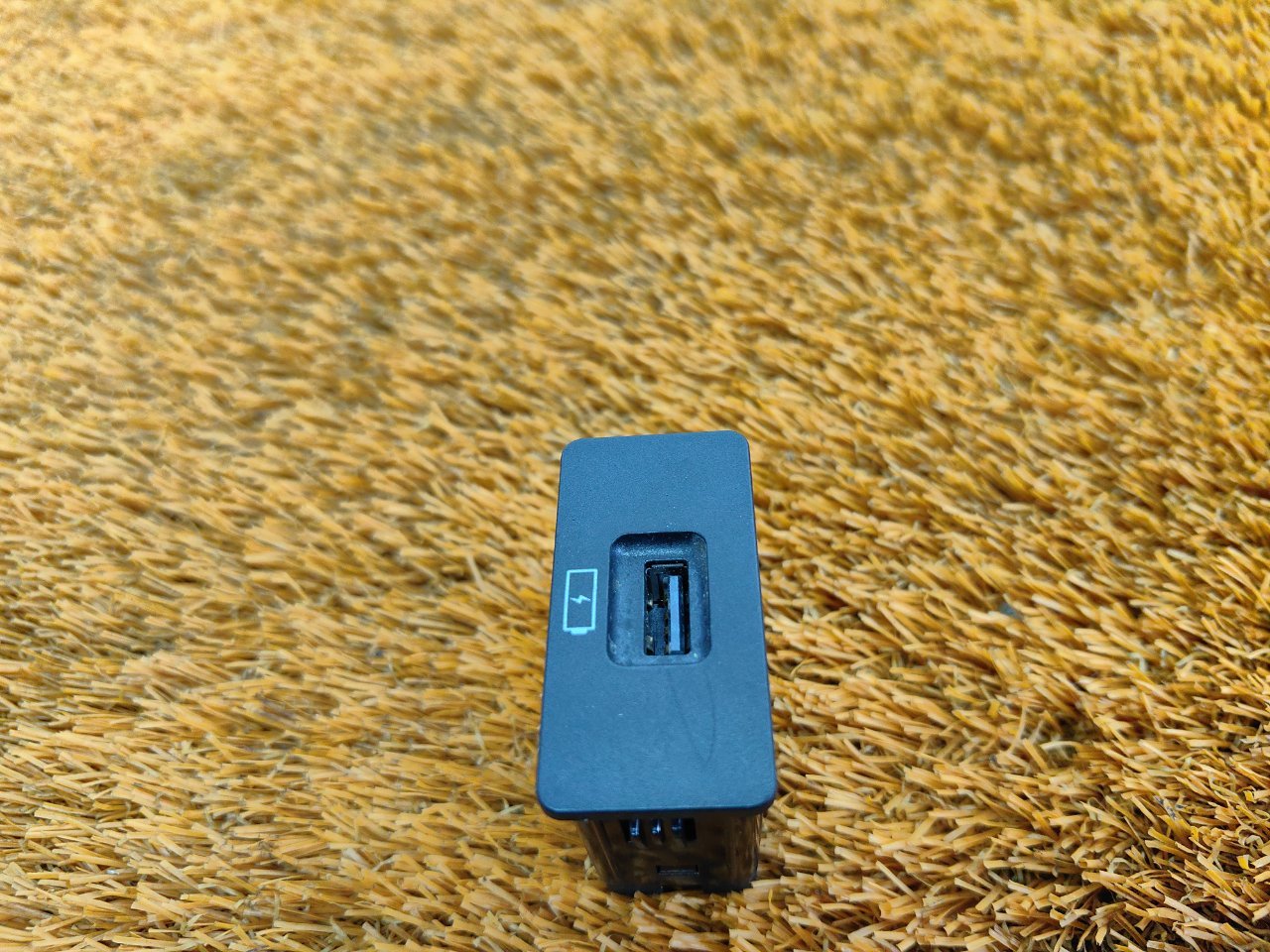 Разъем USB