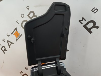 Центральная консоль с подлокотником