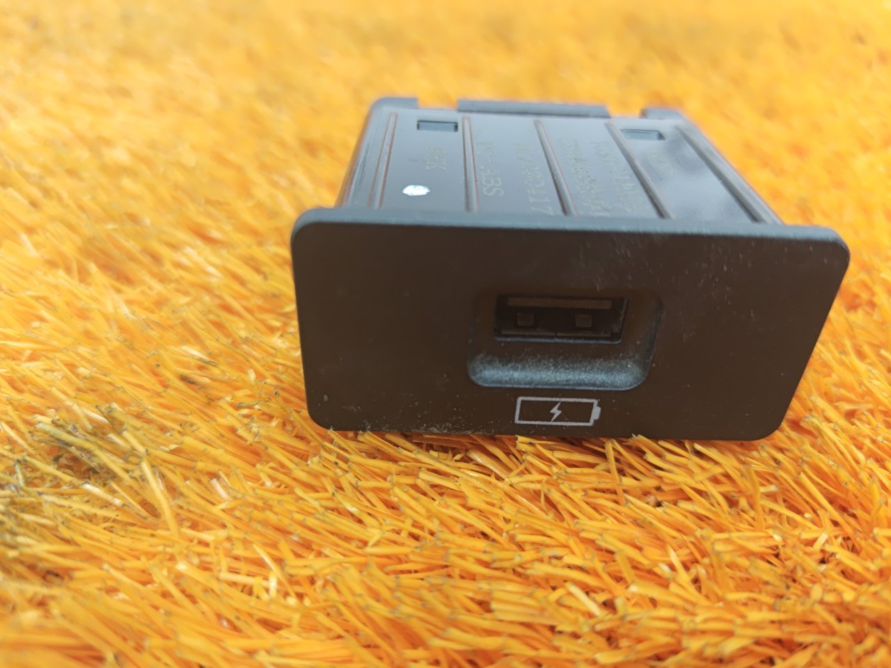 Разъем USB