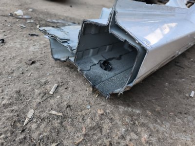 Порог с центральной стойкой