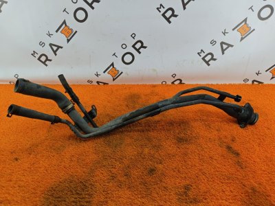Горловина топливного бака