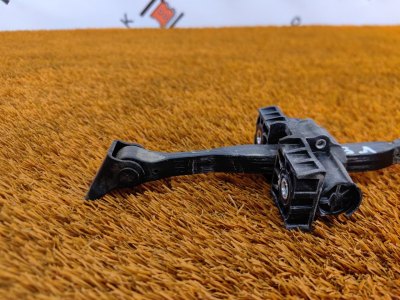 Ограничитель двери