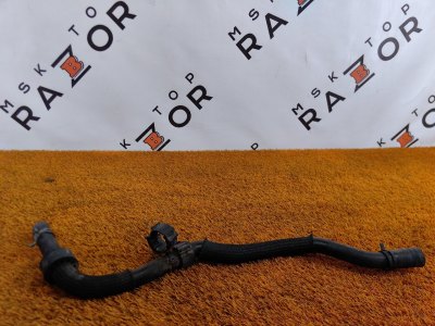 Патрубок системы охлаждения