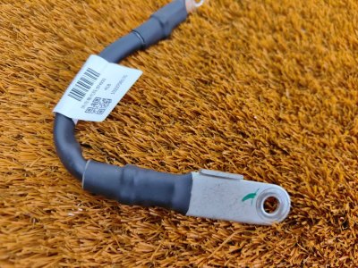Клемма аккумулятора