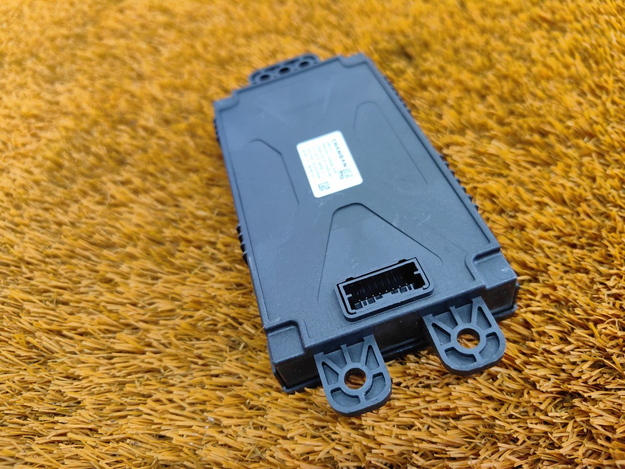 3703030DE01, C281F2803010300 Блок беспроводной зарядки Changan UNI-V 2023 фото 9
