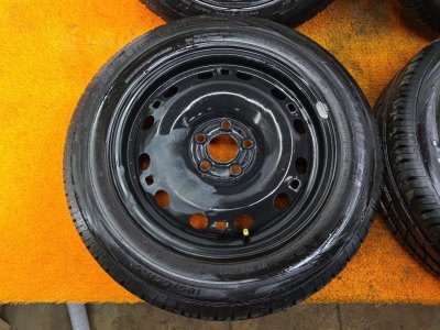 Колесо Volkswagen Polo R15 5x100, Viatti 185/65 R15, летнее