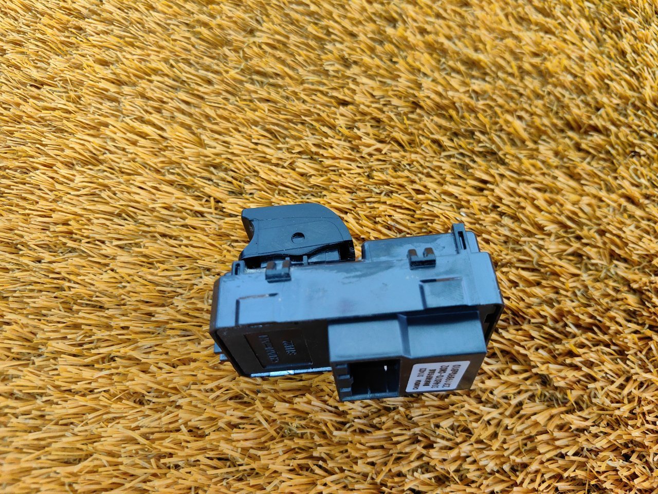 3746070CN02 Кнопка стеклоподъемника Changan UNI-V 2023 фото 6