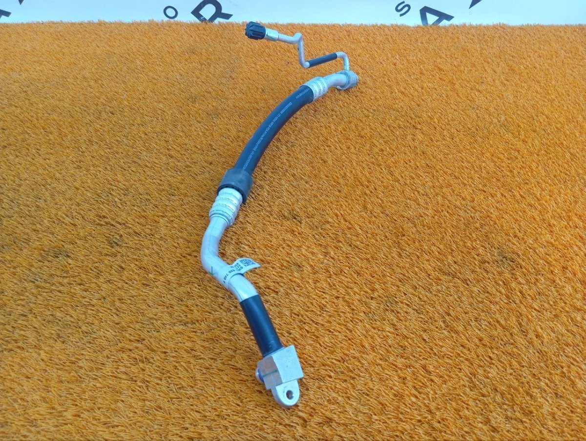 8W1820740F Трубка кондиционера Audi A4 2020 фото 1