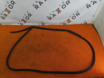 Уплотнитель двери