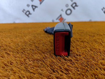 Ответная часть ремня безопасности