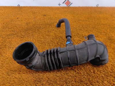 Патрубок воздушного фильтра