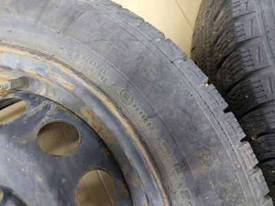 Колесо Citroen C4 R16 4x108, Nokian 215/55 R16, зимнее, липучка
