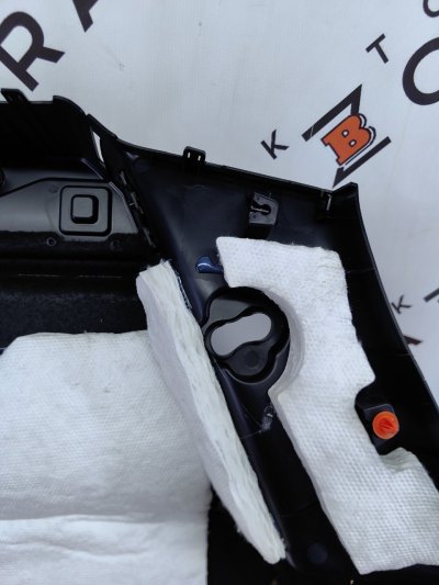 Обшивка багажника