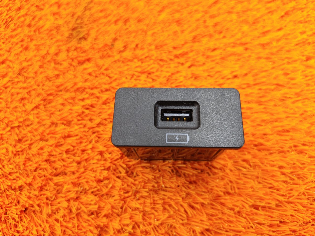 Разъем USB