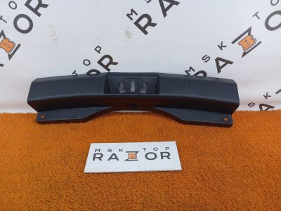 Накладка замка багажника