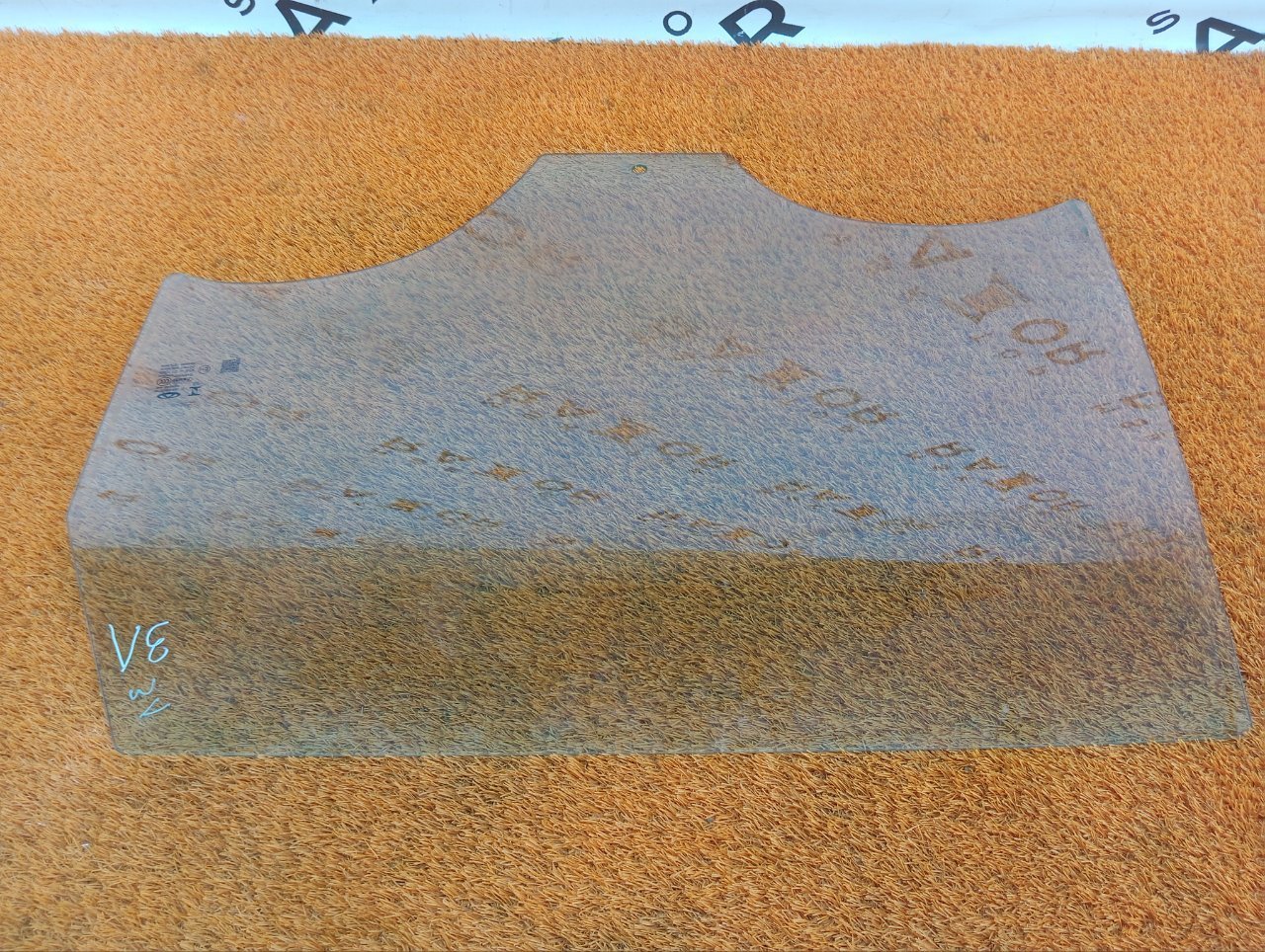 Стекло двери