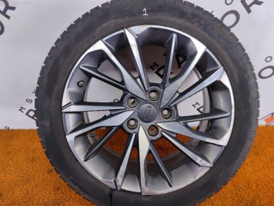 Колесо Geely Coolray R18 5x114.3, Pirelli 215/55 R18, зимнее, липучка