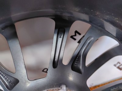Колесо Geely Coolray R18 5x114.3, Pirelli 215/55 R18, зимнее, липучка